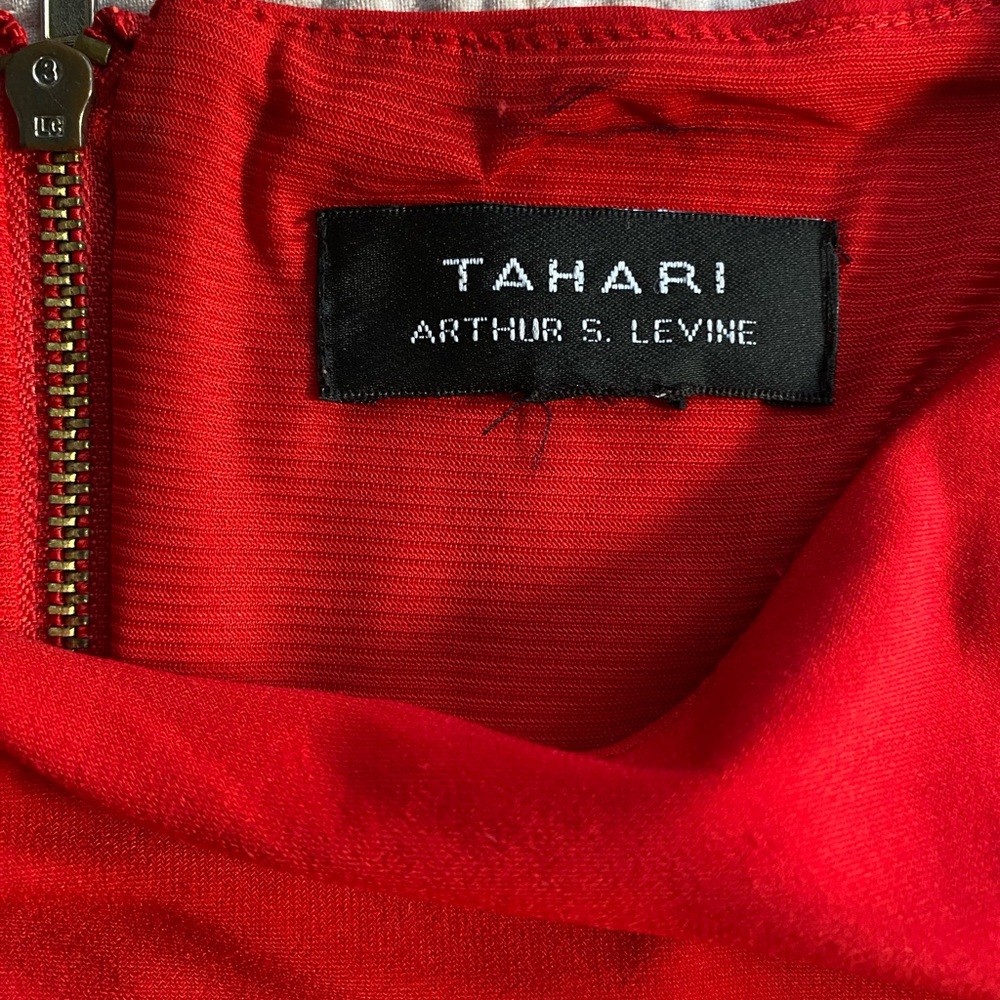 Tahari Red Dress, size 8. Pre-loved. - Picture 2 of 7